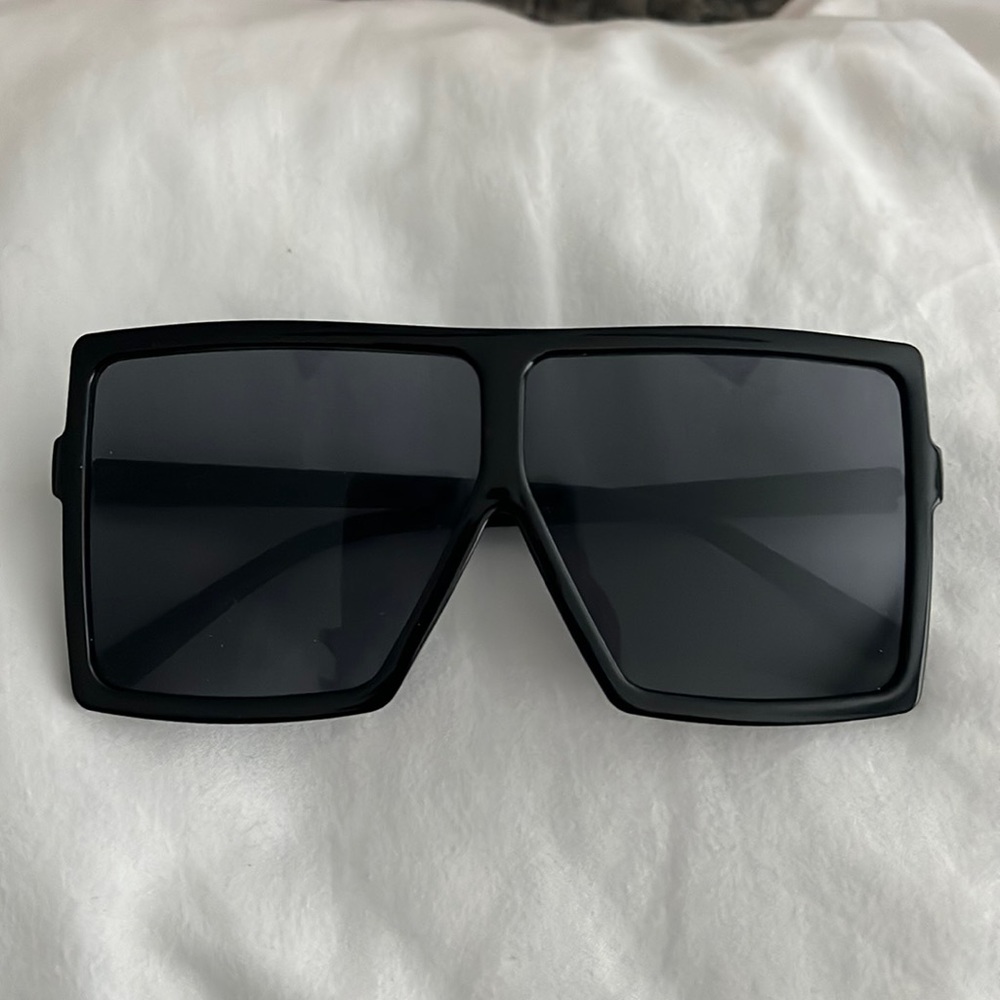 Black sunglasses